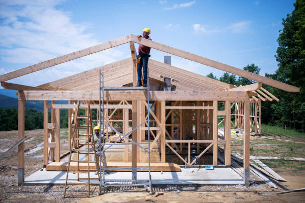 Quick and Trustworthy Emergency Roof Repair Services in Crooked Lake Park, FL